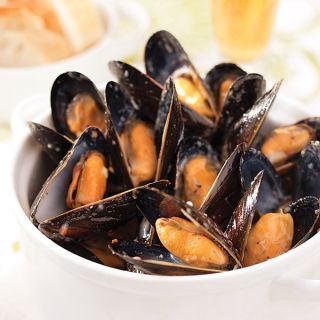 Shop now Gourmet Mussels in your choice of White Wine Sauce or Garlic Butter Sauce Photo